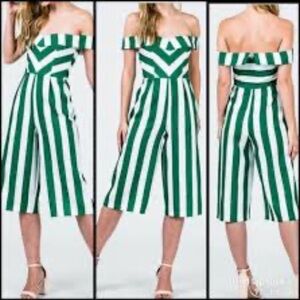 &Merci Green White Stripe Off the Shoulder Jumpsuit Size Small NWT